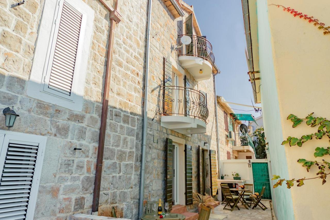 Apartments Bigovo Veljic Тиват Экстерьер фото