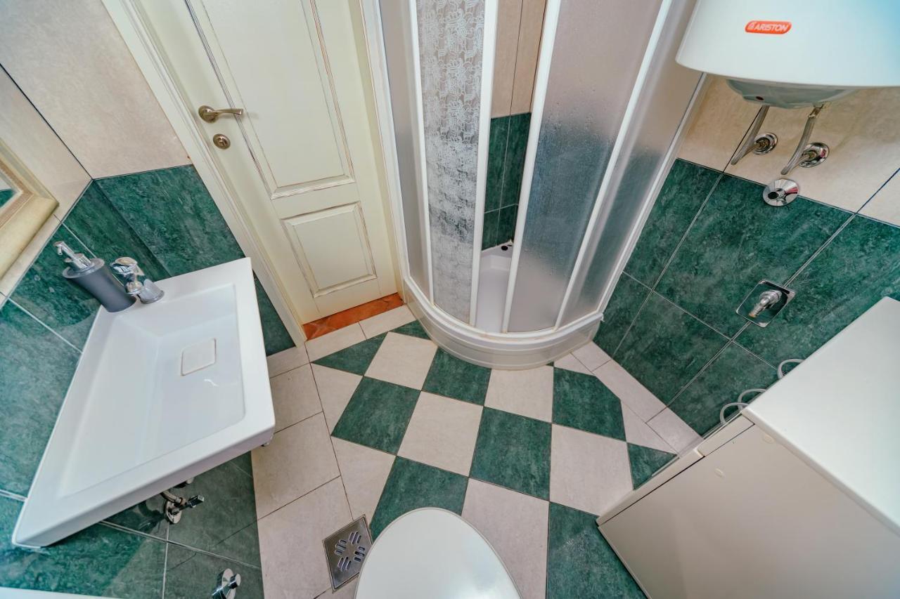 Apartments Bigovo Veljic Тиват Экстерьер фото