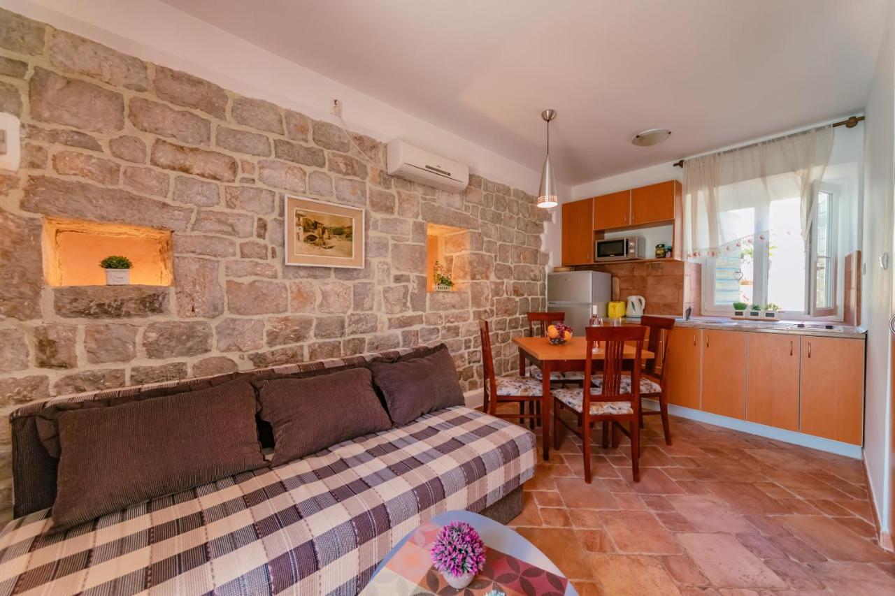 Apartments Bigovo Veljic Тиват Экстерьер фото