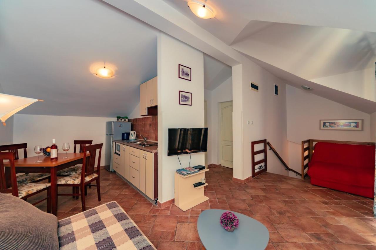 Apartments Bigovo Veljic Тиват Экстерьер фото