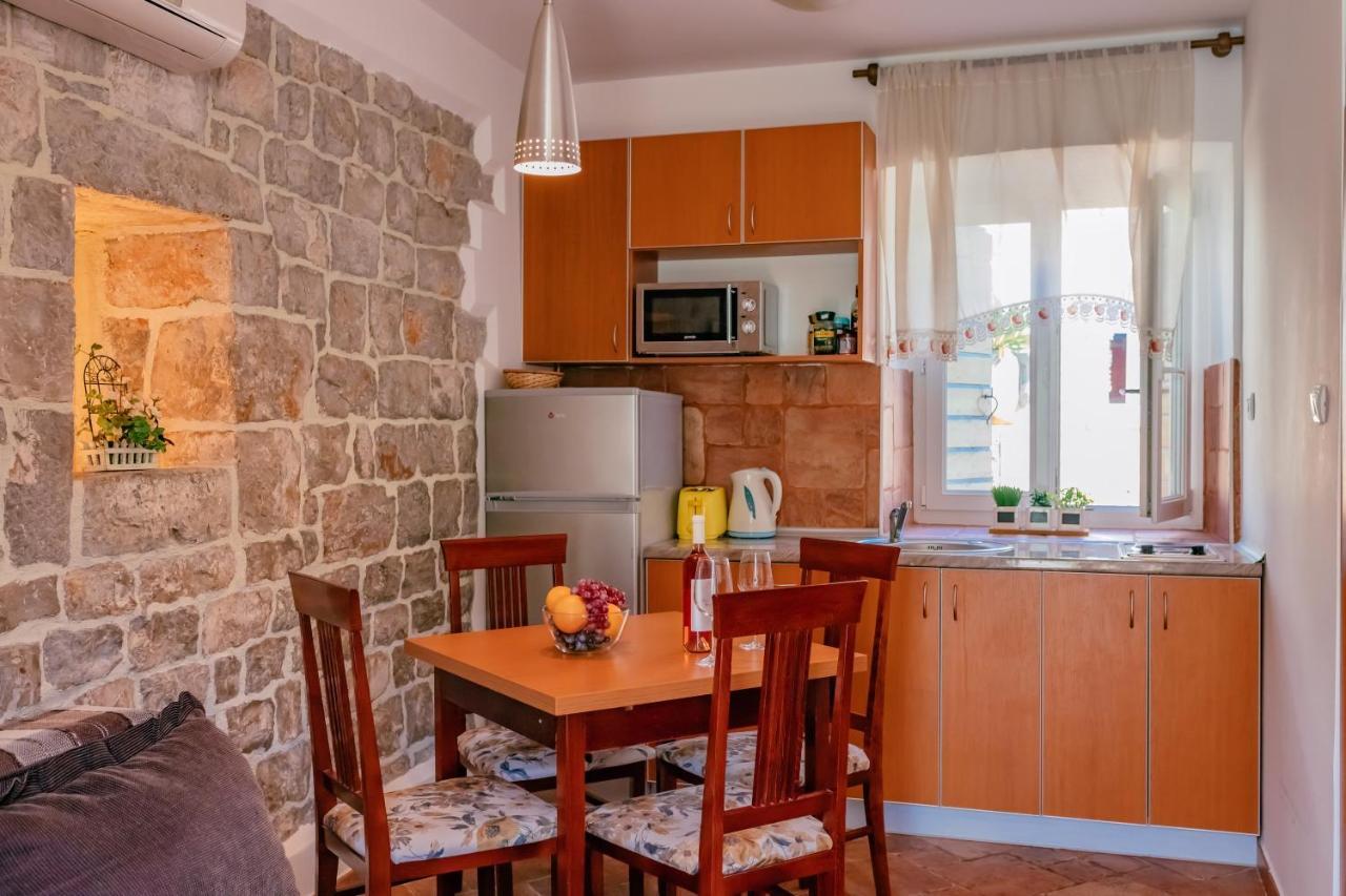 Apartments Bigovo Veljic Тиват Экстерьер фото