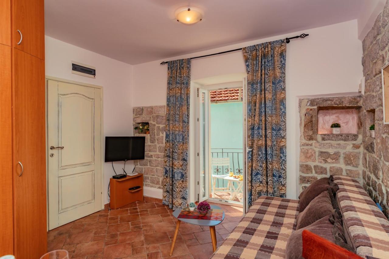 Apartments Bigovo Veljic Тиват Экстерьер фото
