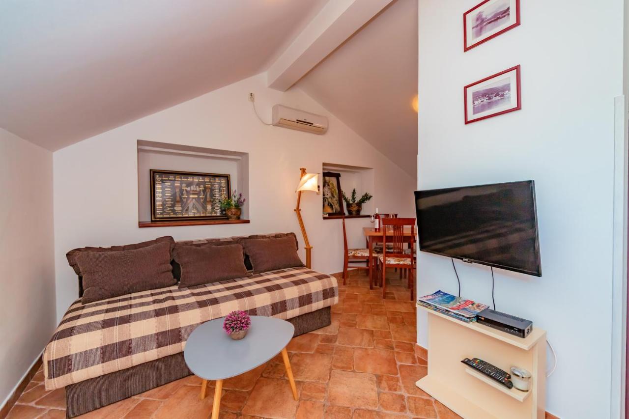 Apartments Bigovo Veljic Тиват Экстерьер фото